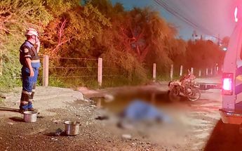 Un motociclista murió tras ser impactado por un tráiler. | Leyda Estrada