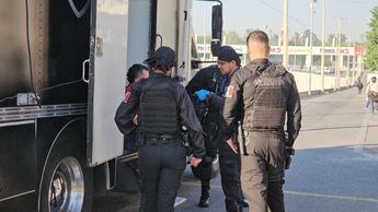 El hombre se acercó a un módulo de la Policía del Estado para recibir ayuda. | Telediario Especial