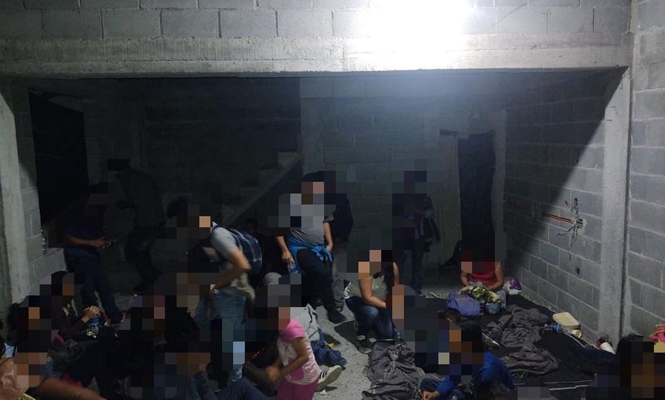 Rescatan a 83 migrantes tras cateos en Gudalupe, NL. / Cortesía