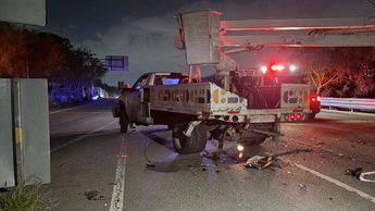 Mauricio de 32 años, conductor de la camioneta, quedó con múltiples golpes. | Ángel Mercado