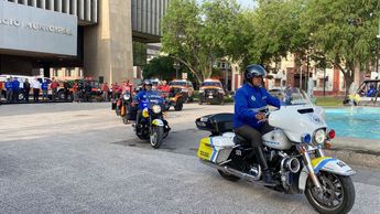 Tránsito, Policía, Protección Civil y Bomberos participan en el operativo. | Pamela Villanueva