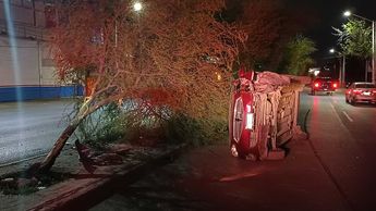 Protección Civil de Monterrey no reportó personas lesionadas por este incidente. | Israel Santacruz