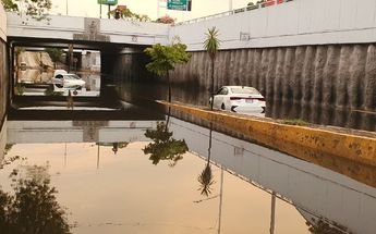 Inundación en túnel de López Mateos / Juan Carlos Munguía