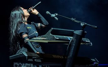 El público, con el corazón en el pecho, coreó junto a Amy cada palabra de My Immortal | Festival Hera