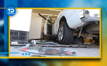 La camioneta derrumbó la ventana del 7-Eleven | Leonel Rocha