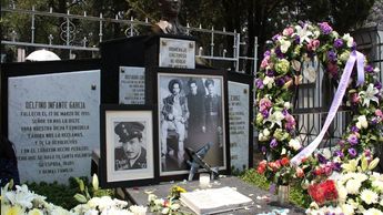 La tumba de Pedro Infante es la más visitada en el panteón Jardín | Cuartoscuro