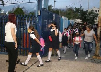 Un millón 61 mil alumnos de preescolar, primaria y secundaria del sector público retomarán actividades. | Archivo