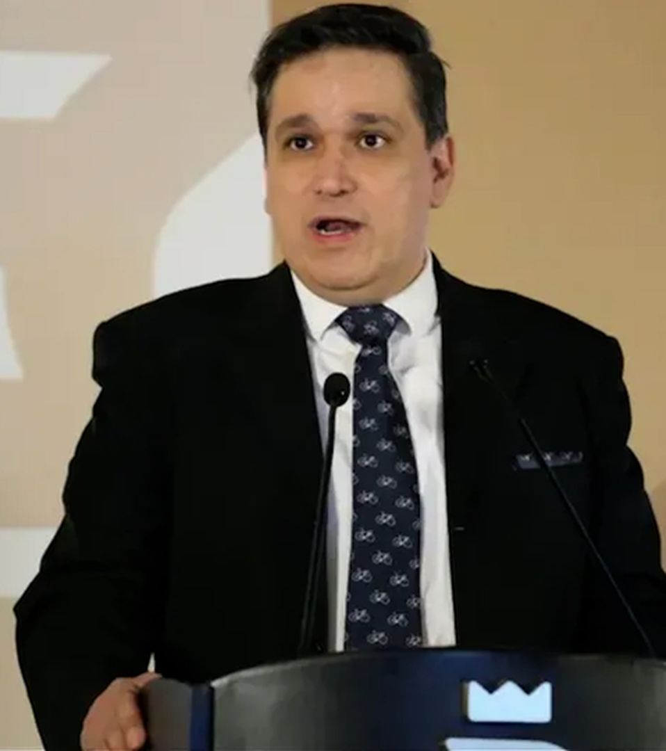 Ulises Carlín defiende legalidad de su cargo en Tesorería estatal de Nuevo León
