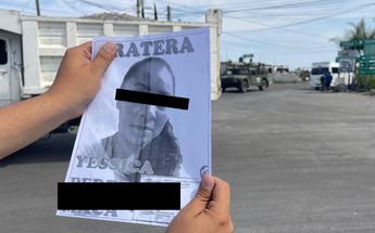 Con panfleto buscaban a Yessica, mujer señalada de robo y golpeada en San Jerónimo Coyula tras linchamiento de cuatro personas / Especial