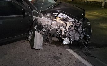 Carro impactado contra tren / Pablo Núñez