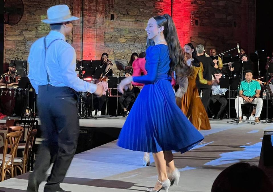 Destacan jóvenes bailarines de la Escuela Superior de Música y Danza de Monterrey. | Mayte Villasana