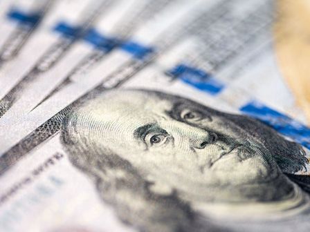 Fed impacta directamente en los valores del dólar y peso mexicano.