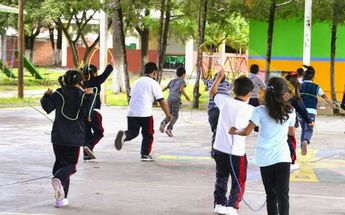 En Gómez Palacio, emplea estrategias en escuelas ante ola de calor