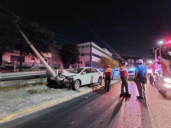 Accidente vial sobre la avenida Revolución al sur de Monterrey. | Leyda Estrada
