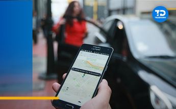 Mujer confunde auto y se sube a Uber falso. | Especial