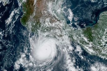 Huracán Otis / AP