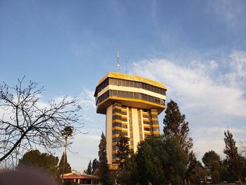 El Hotel La Torre fue construido con el nombre de Rodeway Inn en 1976.