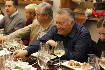 Don Artemio es famoso por incluir en su menú platillos típicos del noreste de México.