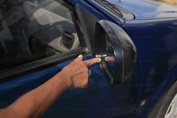 Auto con caída de ceniza volcánica | Andrés Lobato