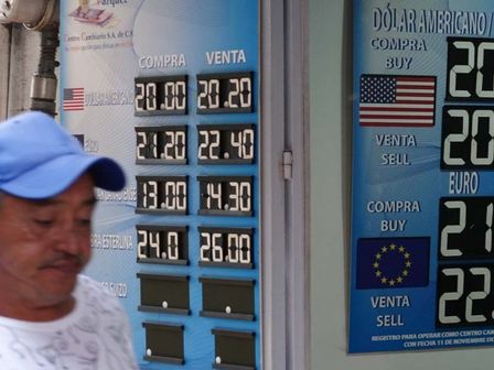 El valor del dólar cambia en México debido a los mercados | Cuartoscuro