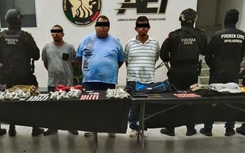 Sergio “N” de 39 años, Diego “N” de 35, y José “N” de 43 fueron capturados en la colonia San Bernabé VIII. | Cortesía