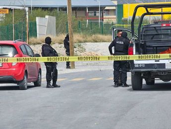 El cerco policiaco se extiende a través de varias calles del sector. | Fabricio Gallegos
