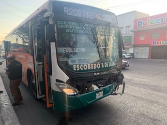 Unidad de la Ruta 209 dañada tras el incidente. | Martín Ocañas