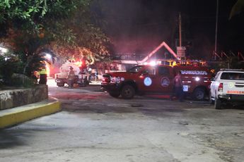 Bomberos sofocarón el incendio en restaurante La Cabaña