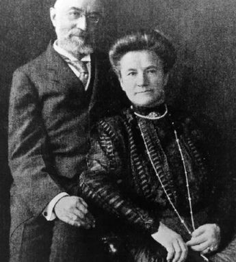 Isidor Straus e Ida Straus, pareja fallecida en el Titanic.