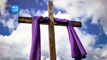 Los fieles creyentes de la iglesia realizan el Sacramento de la Reconciliación en el periodo de Cuaresma. | Especial