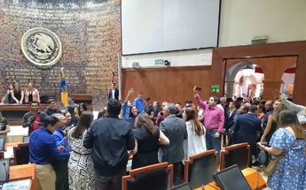 Congreso del Estado de Jalisco luego de aprobar el presupuetso constitucional/ Dalia Rojas