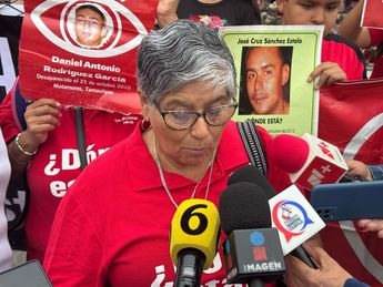 Juana Estala, coordinadora del colectivo Amores, comparó el recorrido de Jesús antes de su crucifixión con lo que viven familias de los desaparecidos.