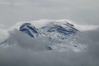 Los volcanes amanecieron nevados en Puebla / Especial