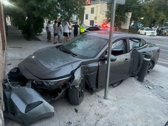 El automóvil circulaba sobre la Antigua Carretera Nacional cuando ocurrió el accidente. | Pedro Delgado
