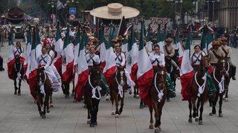 Elementos del Ejército Mexicano participaron en el Desfile de la Revolución Mexicana en el Zócalo capitalino. / Cuartoscuro