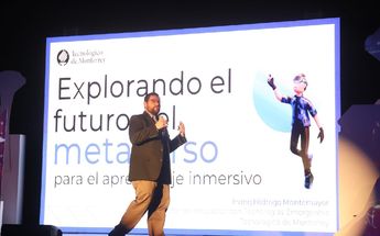 Irving Hidrogo ofreció la conferencia "Explorando el futuro del Metaverso"