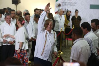 López Obrador habló de temas eje como la salud, la educación, la seguridad y la igualdad social. | Jorge Carballo