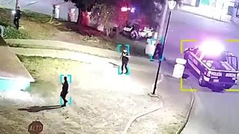 Torreón: Sujetos son captados vandalizando bombas de Simas