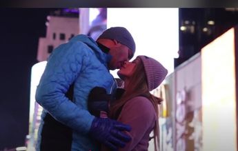 La sesión de fotos entre Alex Montiel y Fabiola Martínez
