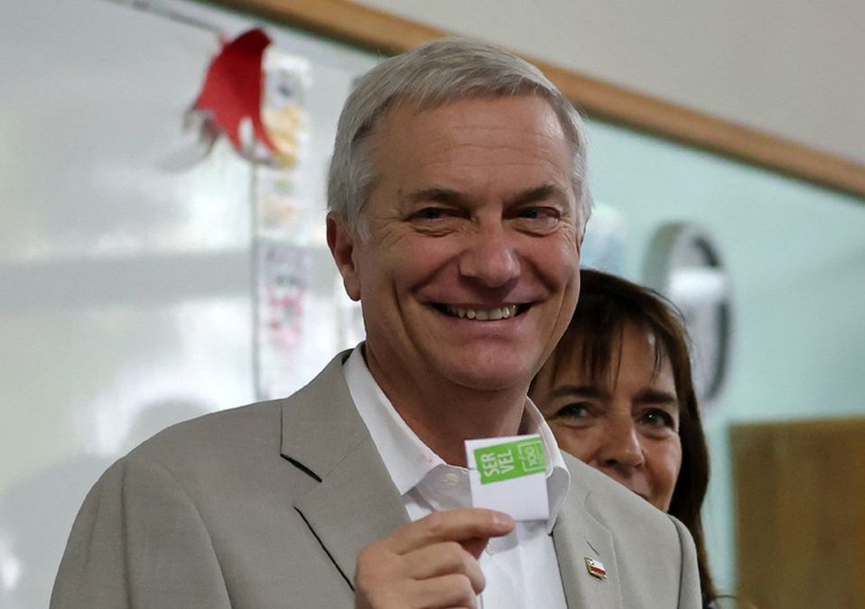 José Antonio Kast celebra su victoria tras los resultados oficiales de la segunda vuelta presidencial en Chile | Foto: Cortesía
