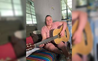 Mariana tiene una fuerte habilidad para aprender instrumentos / Karla Victoria Rodríguez
