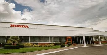 Varias automotrices replantean inversiones en la región.
