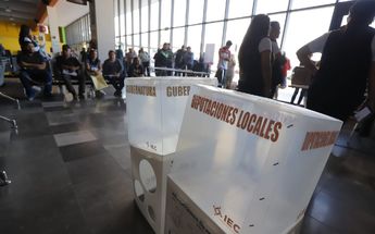 Retraso en apertura de casilla en Central de Autobuses de Saltillo