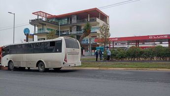El camión se detuvo cuando impactó contra los vehículos. | José Luis Marroquín