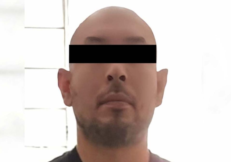 El hombre detenido durante el cateo en Monterrey fue identificado como Édgar 'N'. | Cortesía