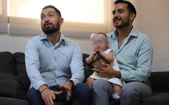 La pareja homoparental es la primera en Nuevo León en registrar a su hija. | Roberto Alanís