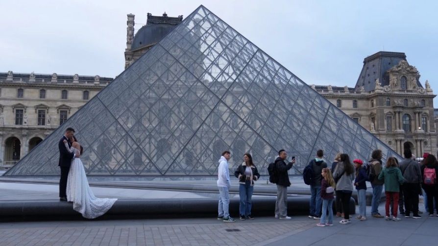 El museo fue cerrado por unos días tras darse a conocer el robo. | Agencia AP