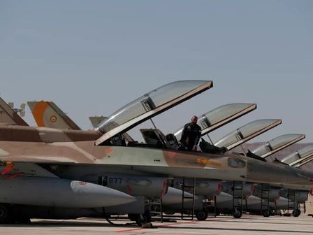 Aviones de combate en base aérea de Israel. | Agencia EFE
