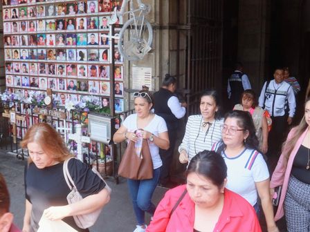 Cuando tiembla en México, los ciudadanos deben evacuar los inmuebles de manera ordenada | Cuartoscuro