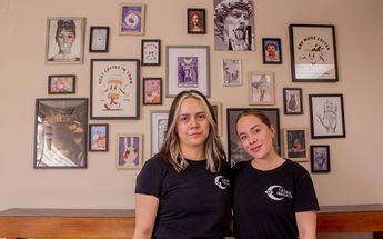 Michelle y Sandy emprendieron juntas 'La Taza del Tarot' en Puebla | Yanahui Flores